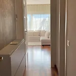 La Rosa Del *