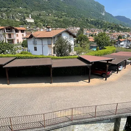 La Rosa Del Lenno